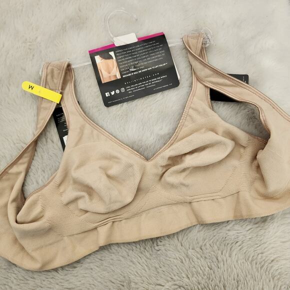 NWT Bali Comfort Revolution Wireless Non-Padded Seamless Bra - Nude (Medium) - Picture 10 of 12